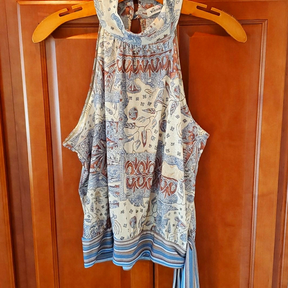 Younique mock turtle halter top/cold shoulders